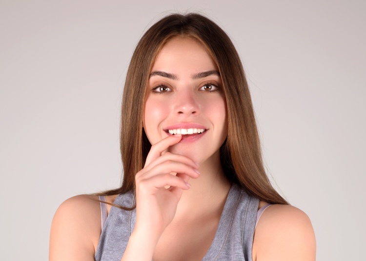 what is a dental implant